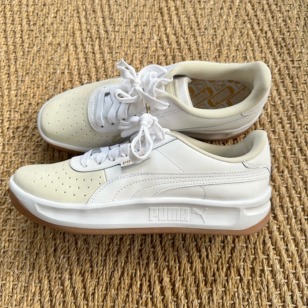 White Pumas, New